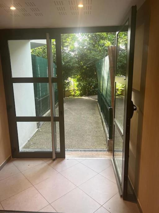 Apartment T2 Meaux-gare Proche Disney-paris Meaux